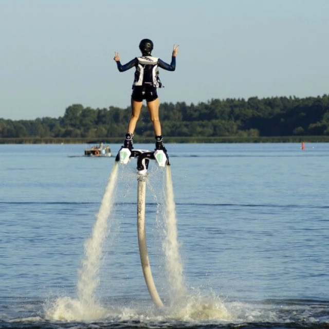 flyboard-3593272_1280.jpg